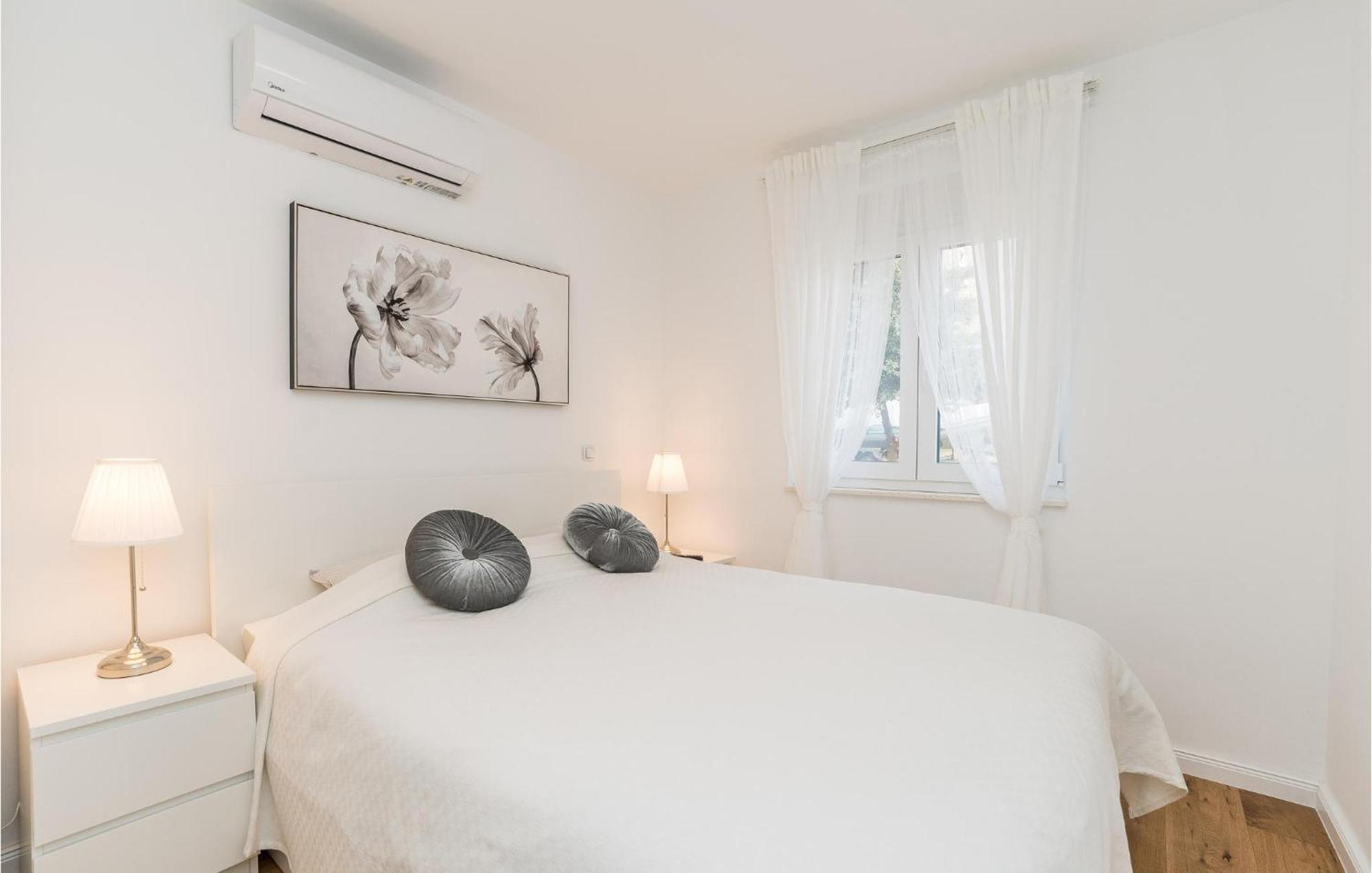2 Bedroom Beautiful In Apartmán