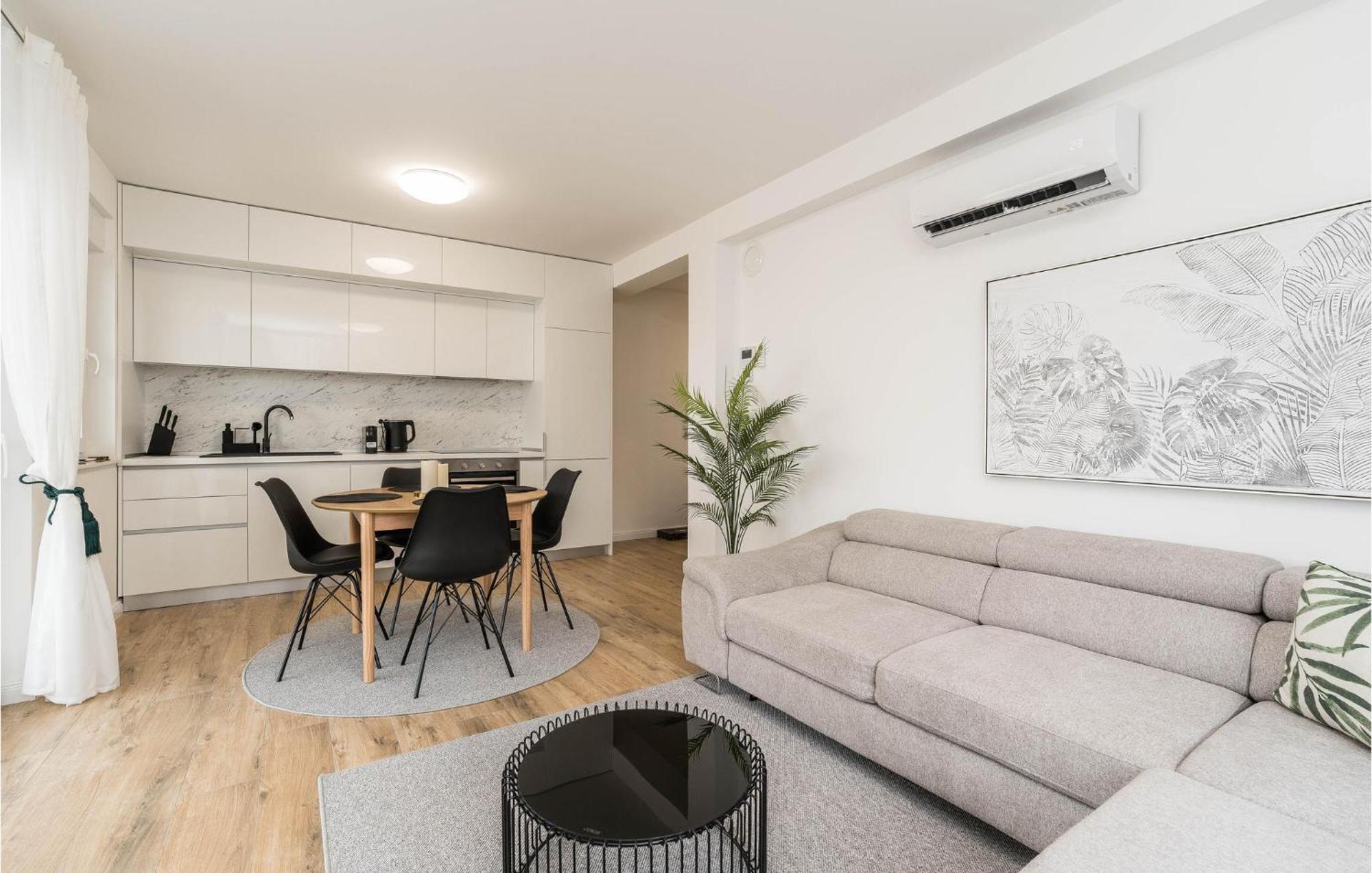 2 Bedroom Beautiful In Apartmán